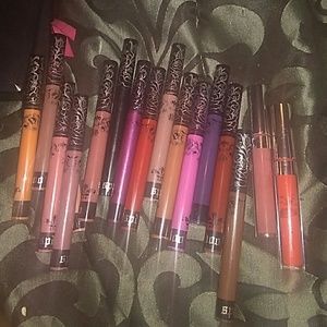 Liquid lipstick